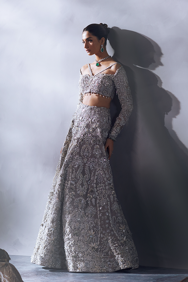 Grey 3D Embellished Organza Lehenga Choli (3-Piece) - Image 5