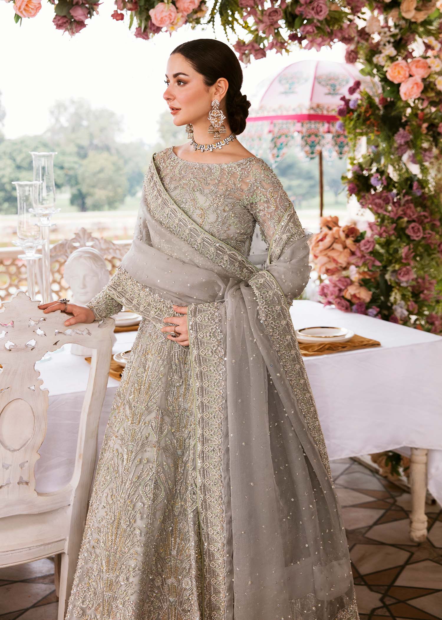 Grey Hand-Embellished Organza Lehenga (3-Piece) - Image 5