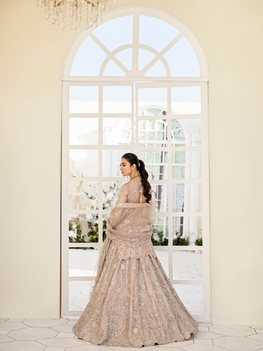 Moon Grey Embroidered Organza Short Shirt & Net Lehnga (3-Piece) - Image 5