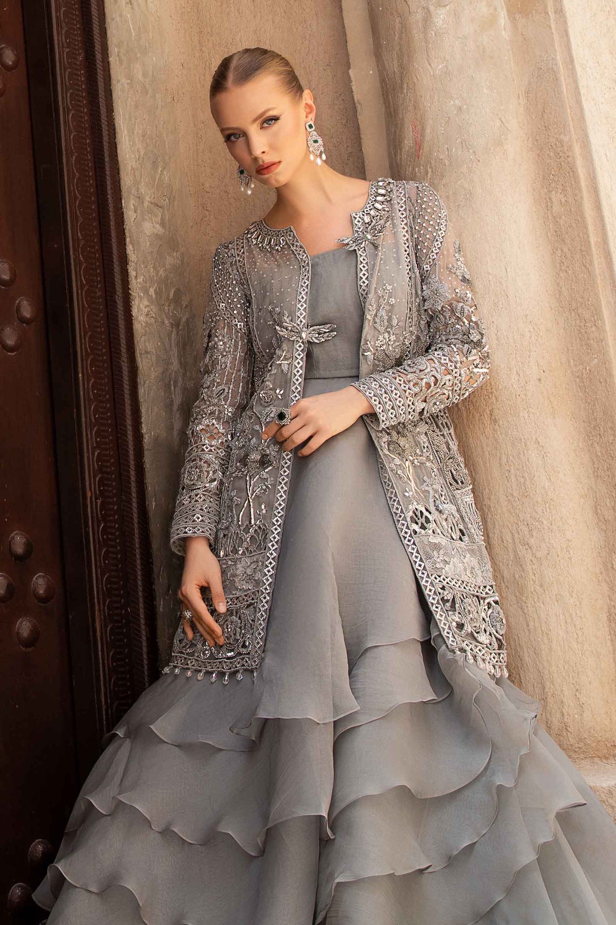 Grey Hand-Embellished Pure Organza Lehenga (3-Piece) - Image 4
