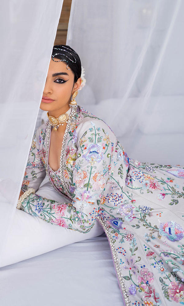 Ash Grey Embroidered Organza Lehenga Set (3-Piece) - Image 6