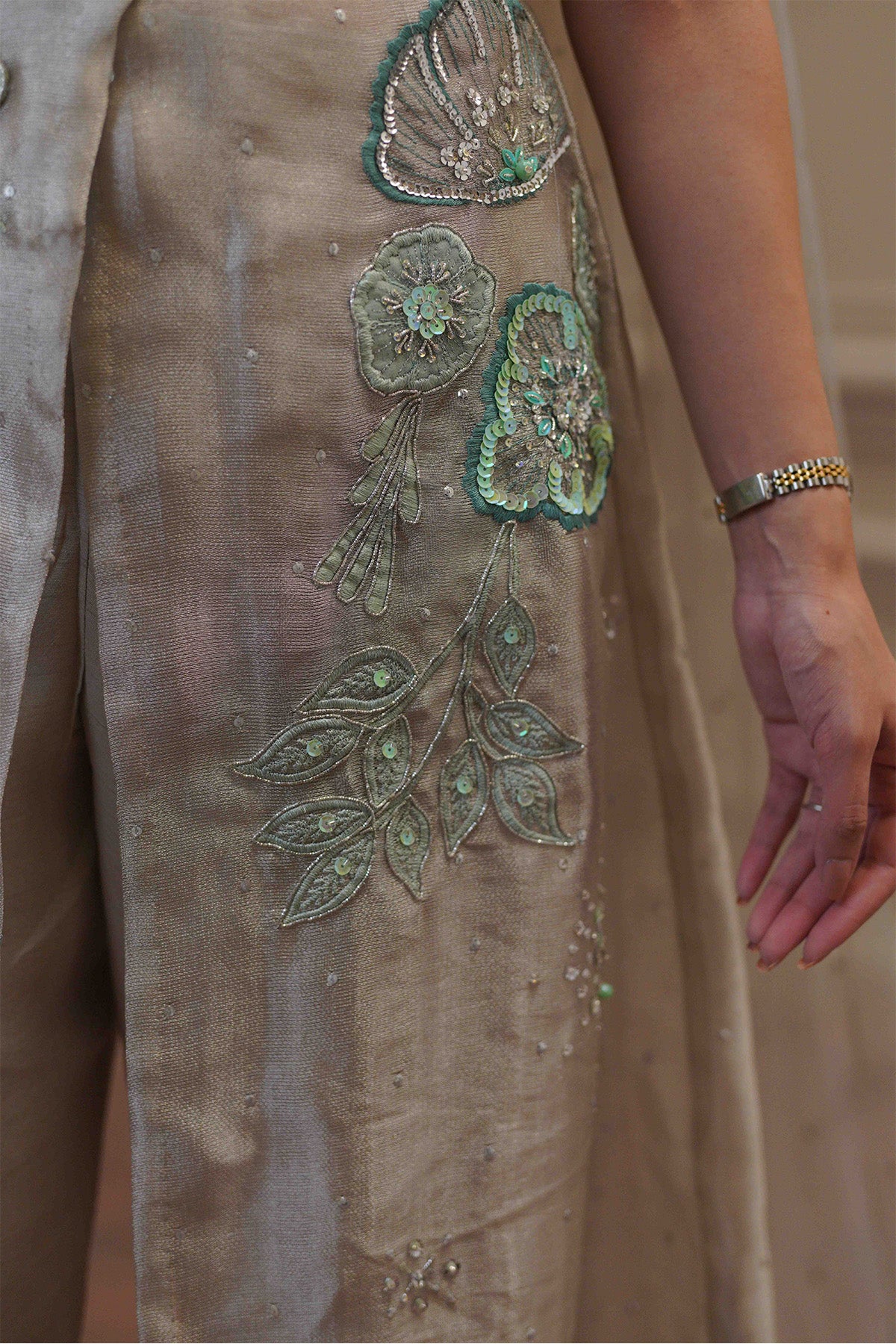 Pakistani Grey Embellished Tissue Lehenga Set (3-Piece) - Image 5