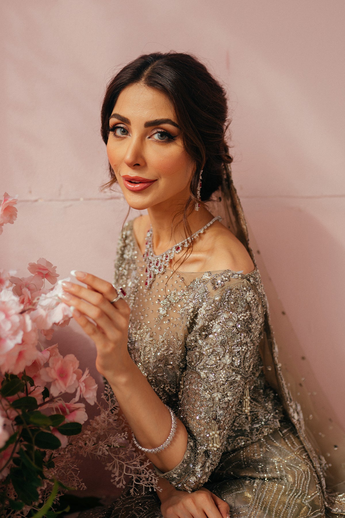 Grey Embellished Tissue Lehenga Choli (3-Piece) - Image 3