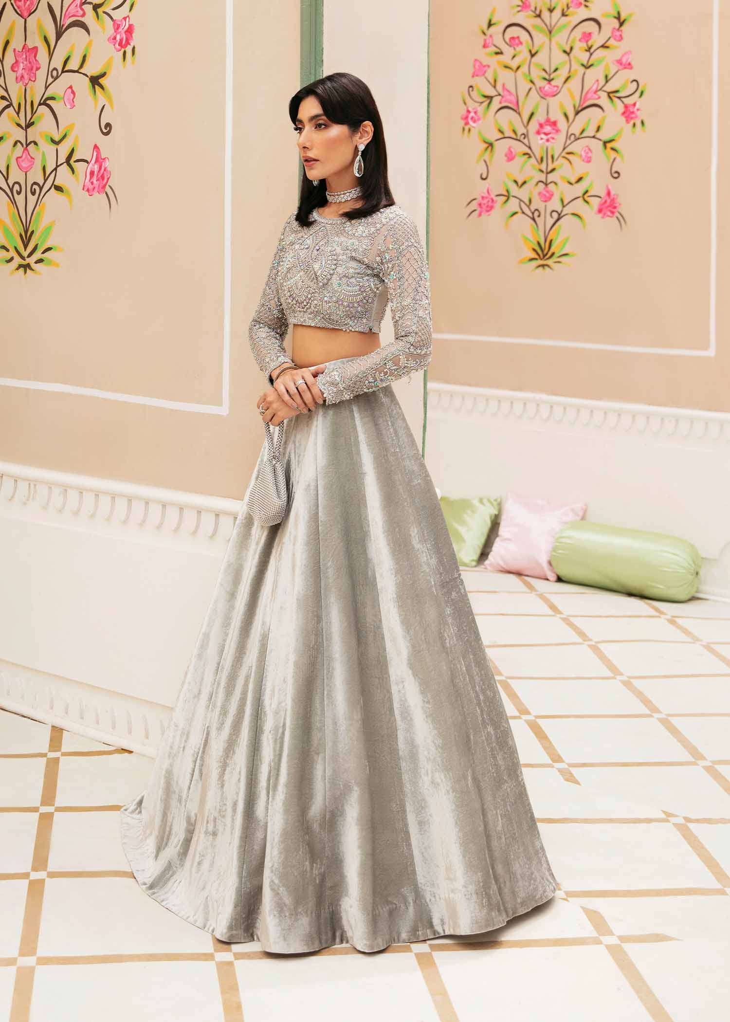 Grey Embellished Organza Choli with Velvet Lehnga (2-Piece) - Image 3