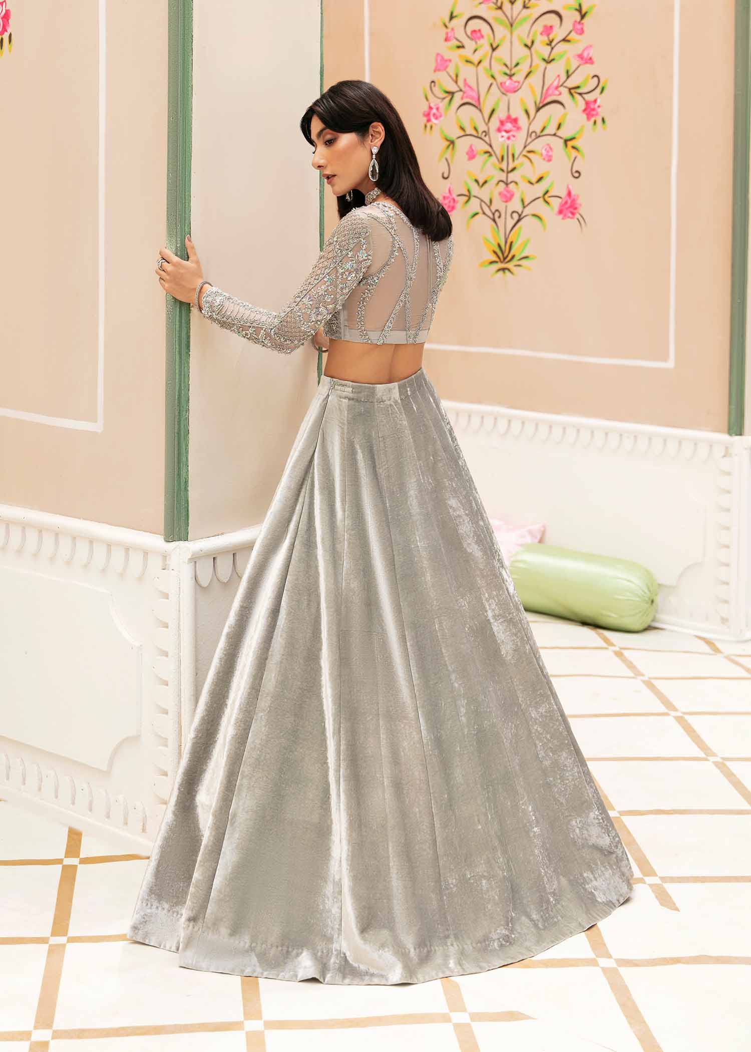 Grey Embellished Organza Choli with Velvet Lehnga (2-Piece) - Image 5