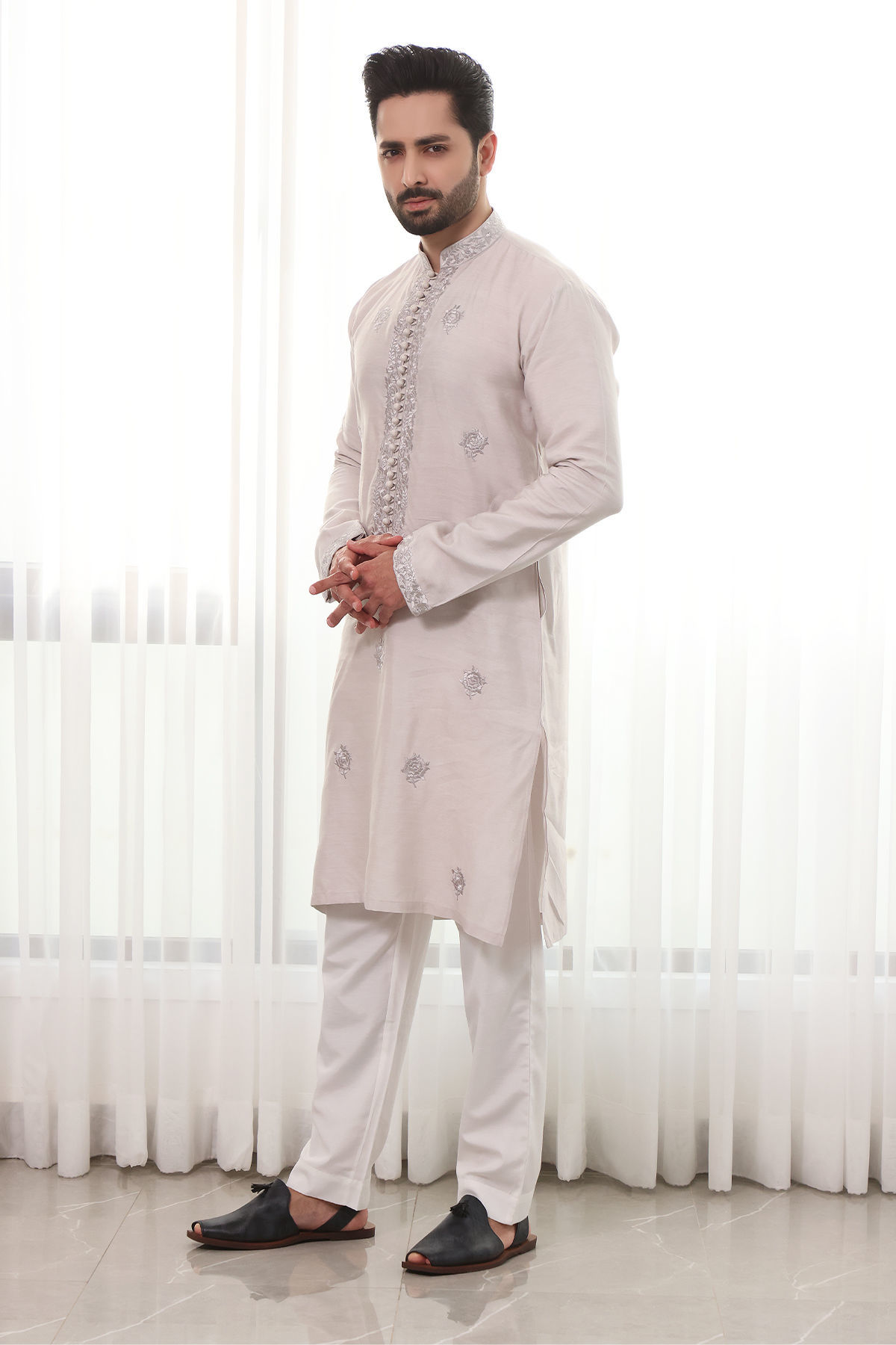 Grey Resham Embroidered Cotton Katan Kurta (2-Piece) - Image 1