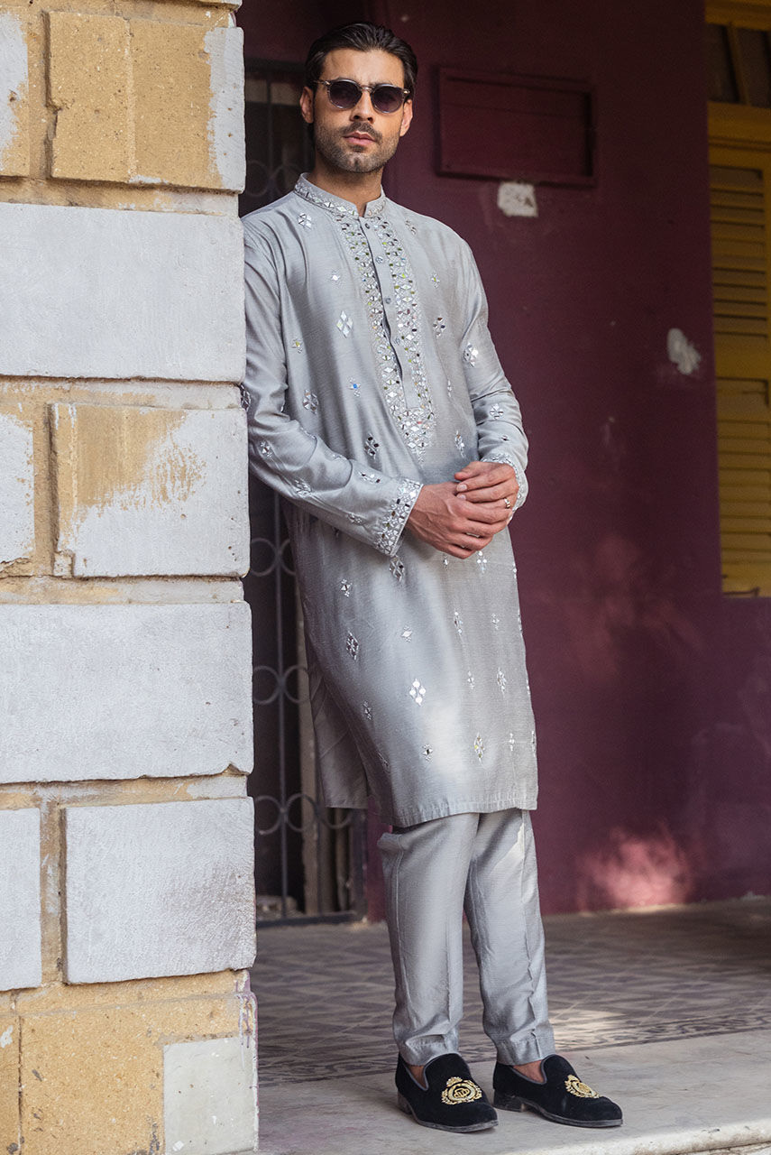Grey Mirror Work Khaddi Silk Kurta (3-Piece) - Image 2