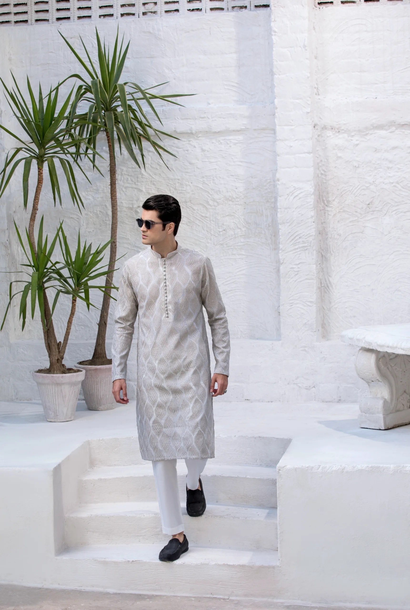 Lavender Grey Embroidered Premium Kurta Pajama (2-Piece) - Image 3