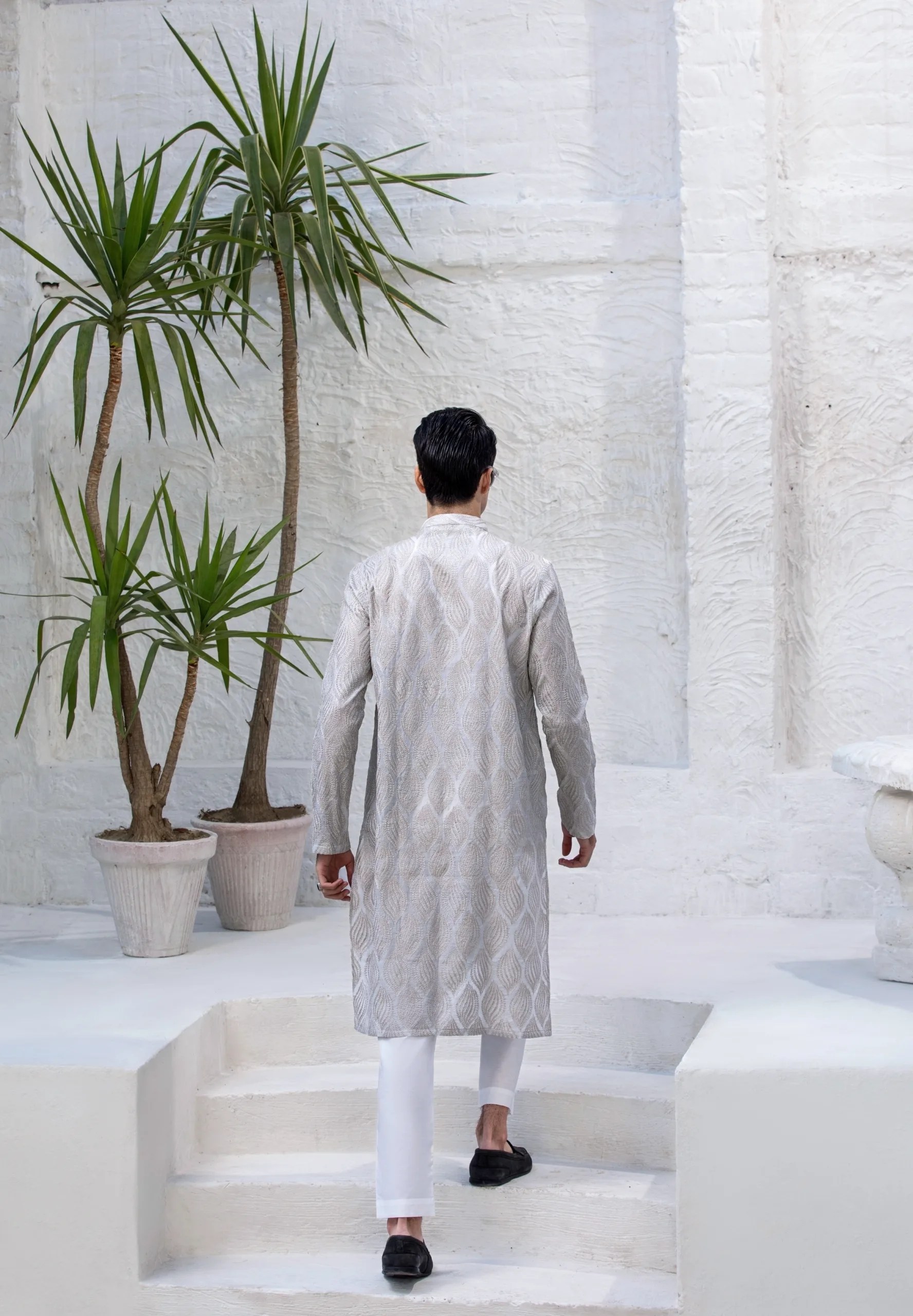 Lavender Grey Embroidered Premium Kurta Pajama (2-Piece) - Image 4