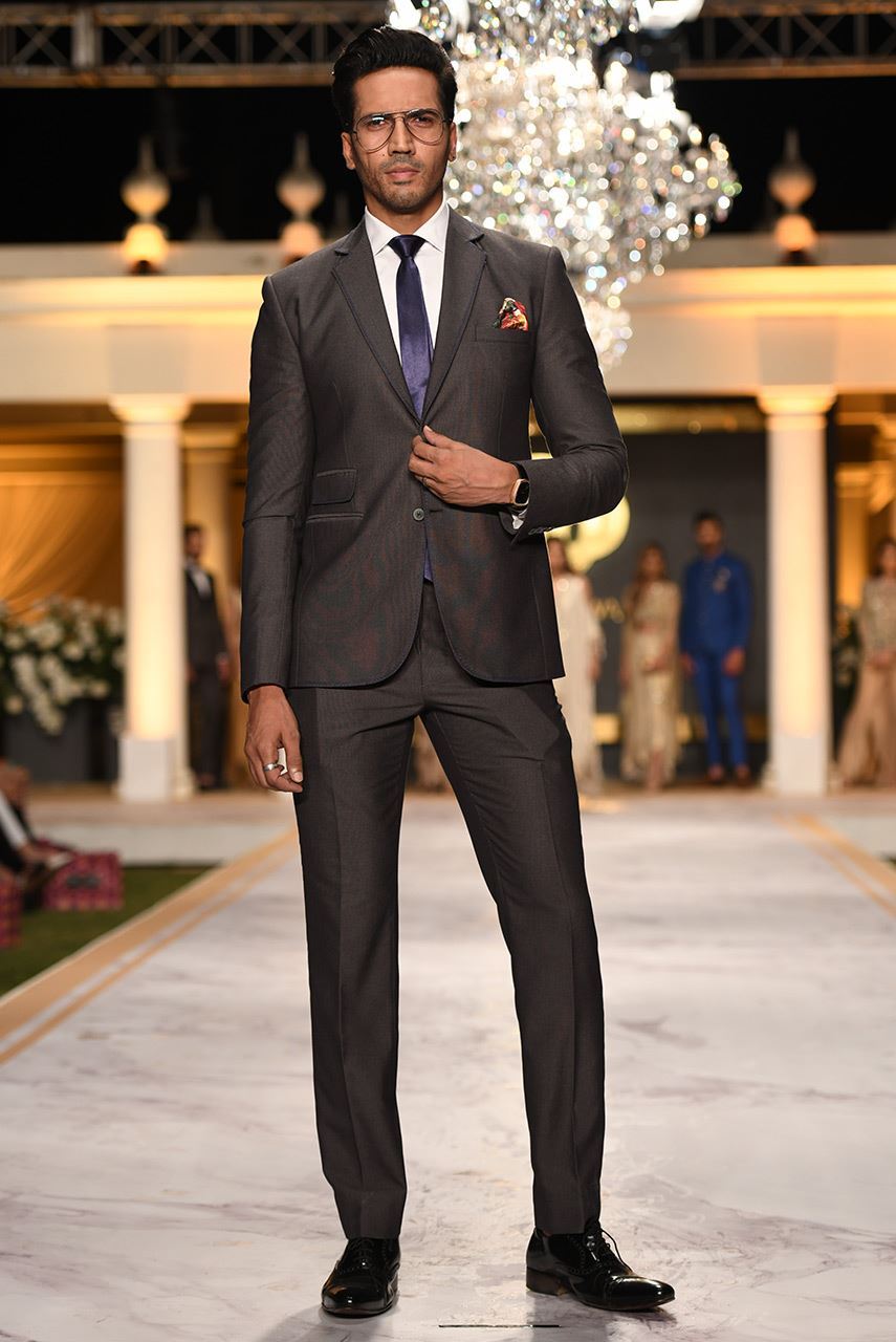 Grey Herringbone-Detail Wool Tuxedo Suit (2-Piece) - Image 2