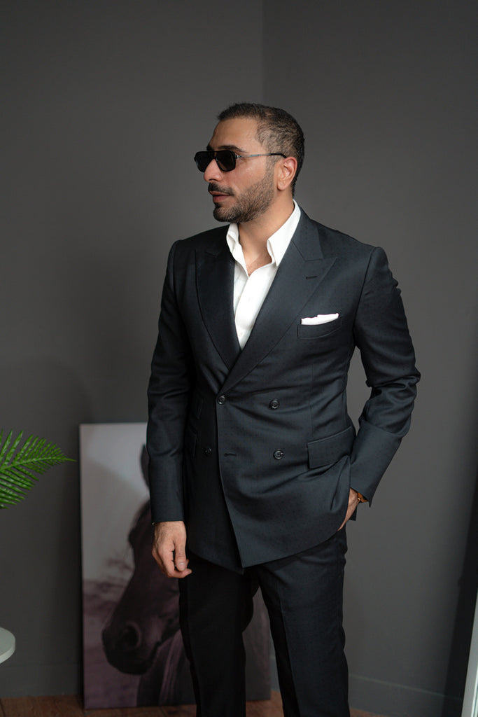 Charcoal Grey Wool-Silk-Linen Double-Breasted Suit (2-Piece) - Image 1