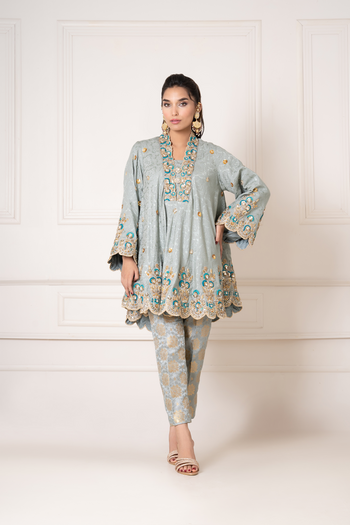 Porcelain Grey Embroidered Jamawar Tunic (2-Piece) - Image 1
