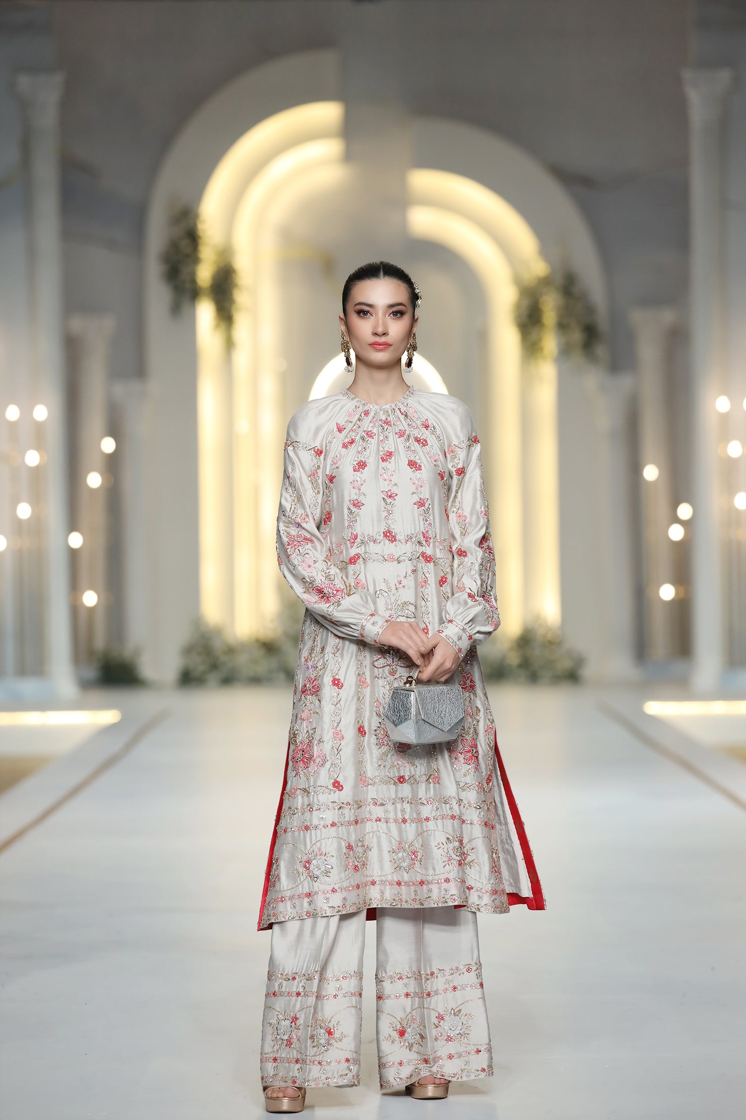 Pakistani Dove Grey Zardozi Khadi Net Silk Salwar Kameez (2-Piece) - Image 2