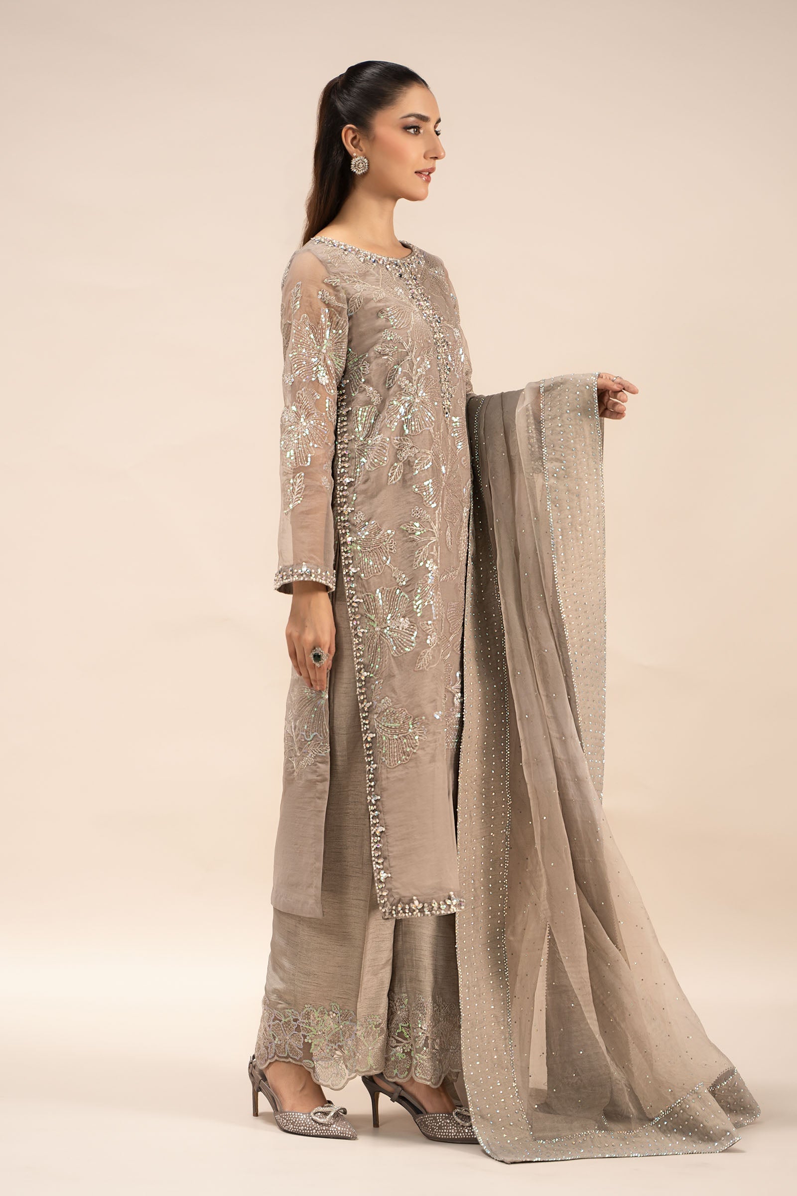 Pakistani Grey Embroidered Organza 3-Piece Suit - Image 13