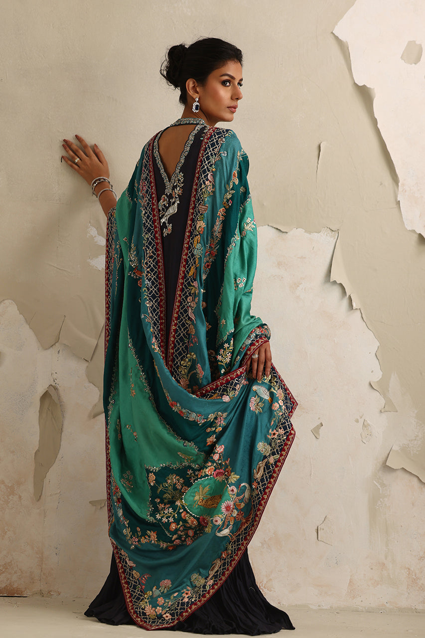 Pakistani Deep Grey Zardozi Raw Silk Kurta Set (3-Piece) - Image 3