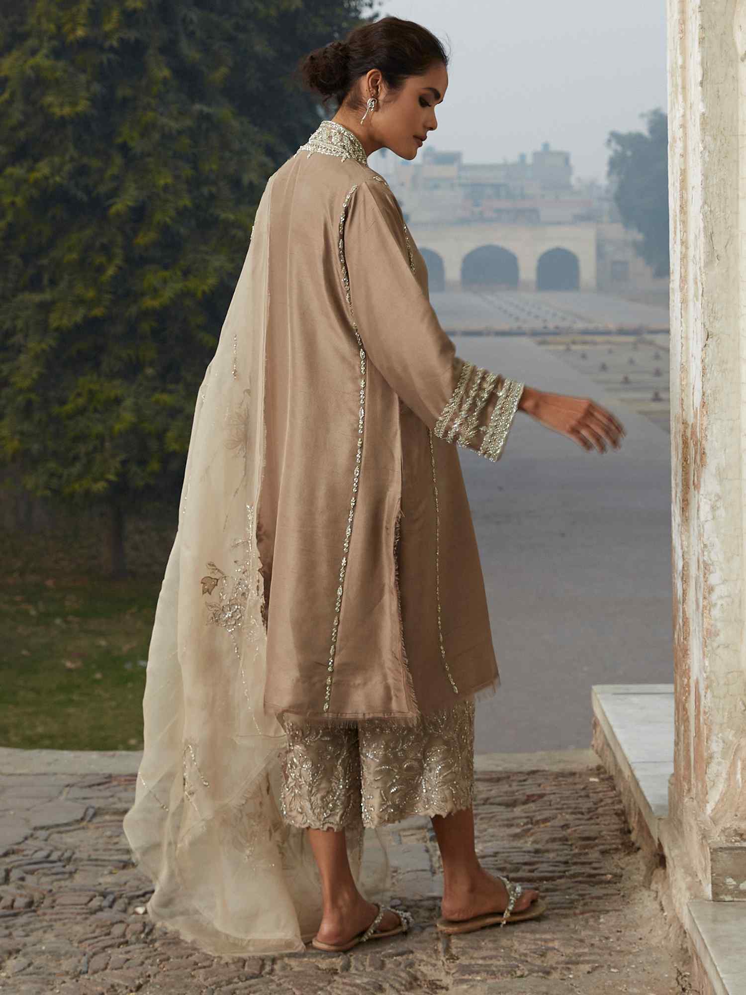Grey Zardozi Raw Silk Kurta Set (3-Piece) - Image 3