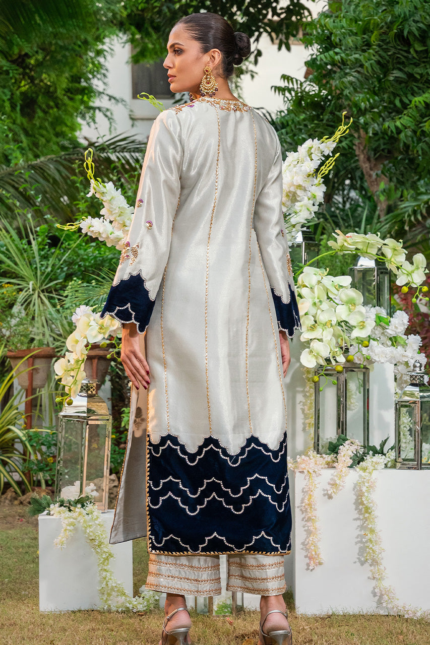 Metallic Grey Embroidered Tissue Jacket & Culottes (2-Piece) - Image 2