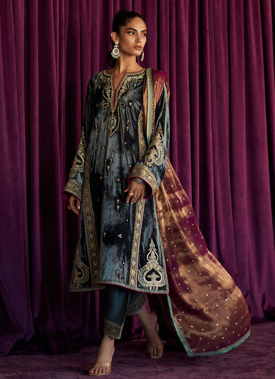 Grey Embellished Velvet Salwar Kameez (3-Piece) - Image 1