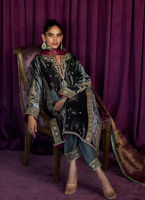 Grey Embellished Velvet Salwar Kameez (3-Piece) - Image 8