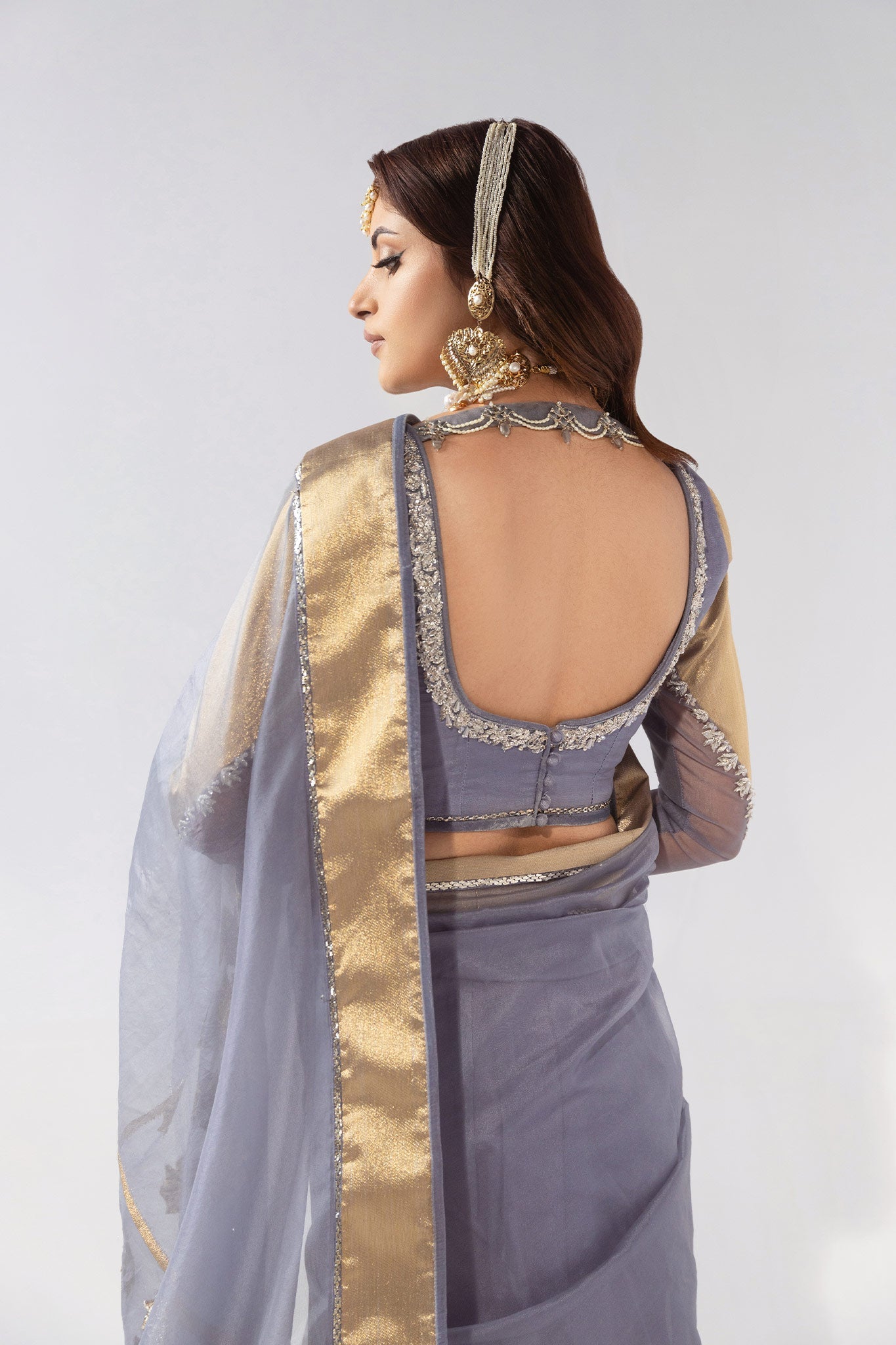 Pakistani Grey Zardozi Jacquard Saree with Crystal Blouse (2-Piece) - Image 3
