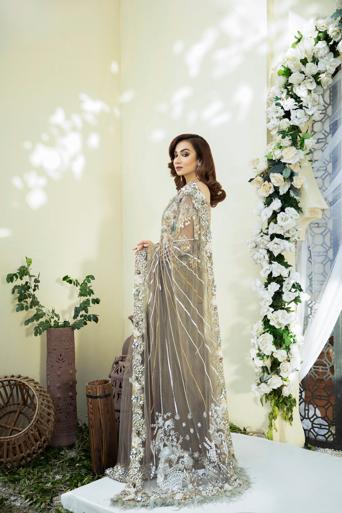 Pakistani Mouse Grey & Brown Embellished Khaadi Tilla Capri Saree (2-Piece) - Image 3
