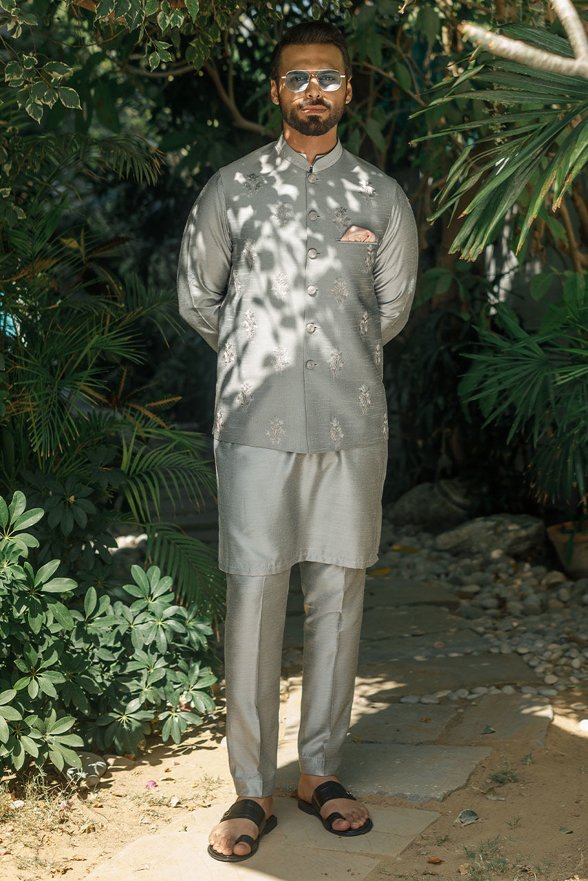 Grey Embroidered Khadi Silk Waistcoat Kurta (3-Piece) - Image 3