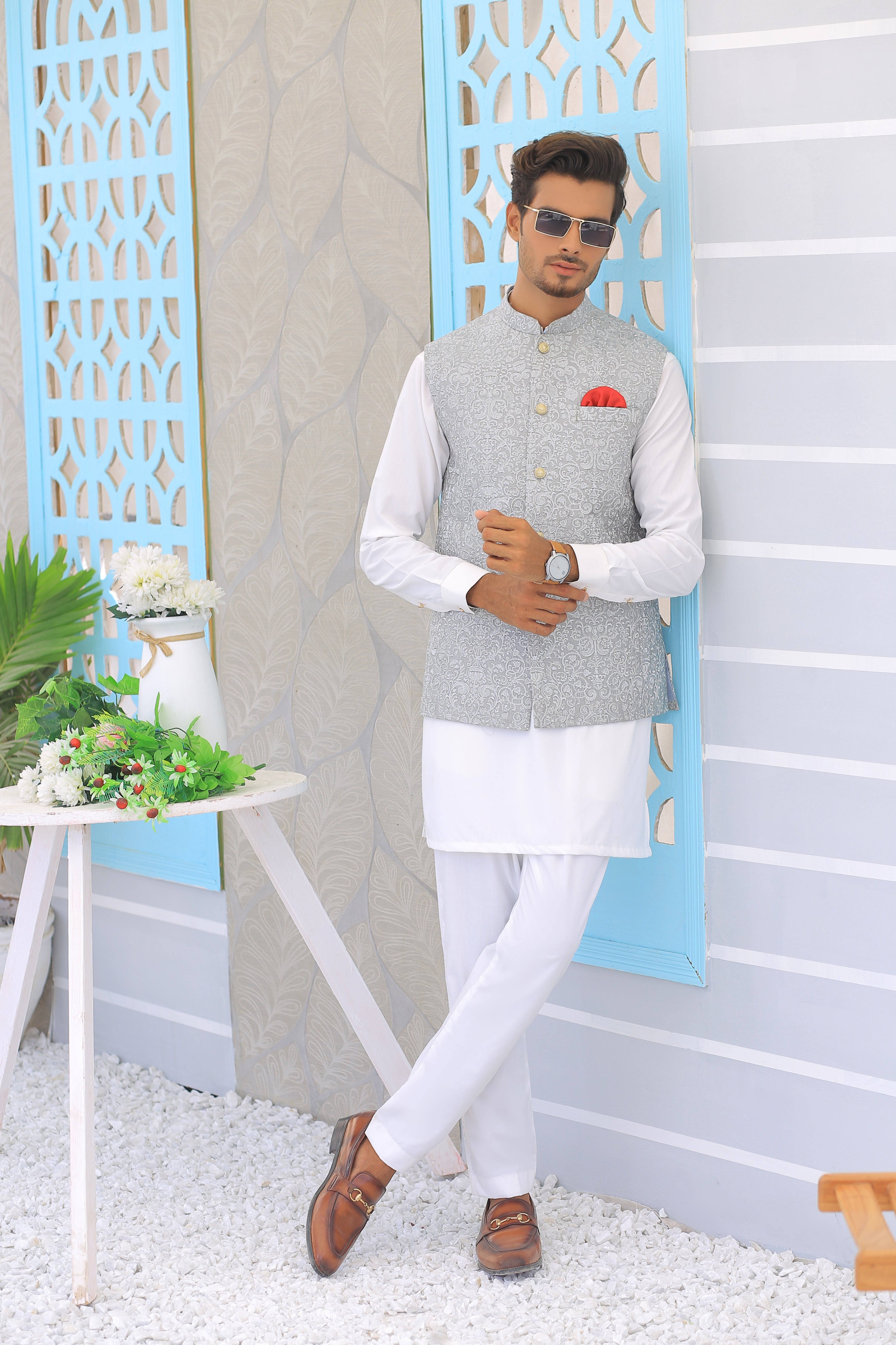 Grey-Silver Embroidered Silk-Blend Waistcoat (3-Piece) - Image 3