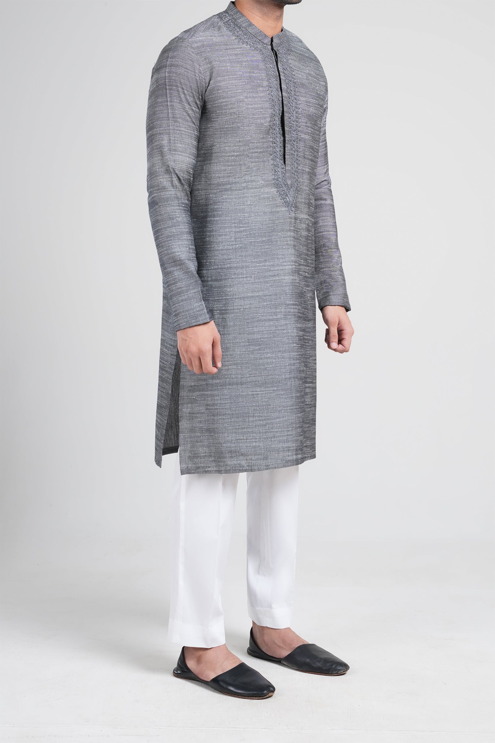 Grey Embroidered Handloomed Khaddar Kurta (2-Piece) - Image 3
