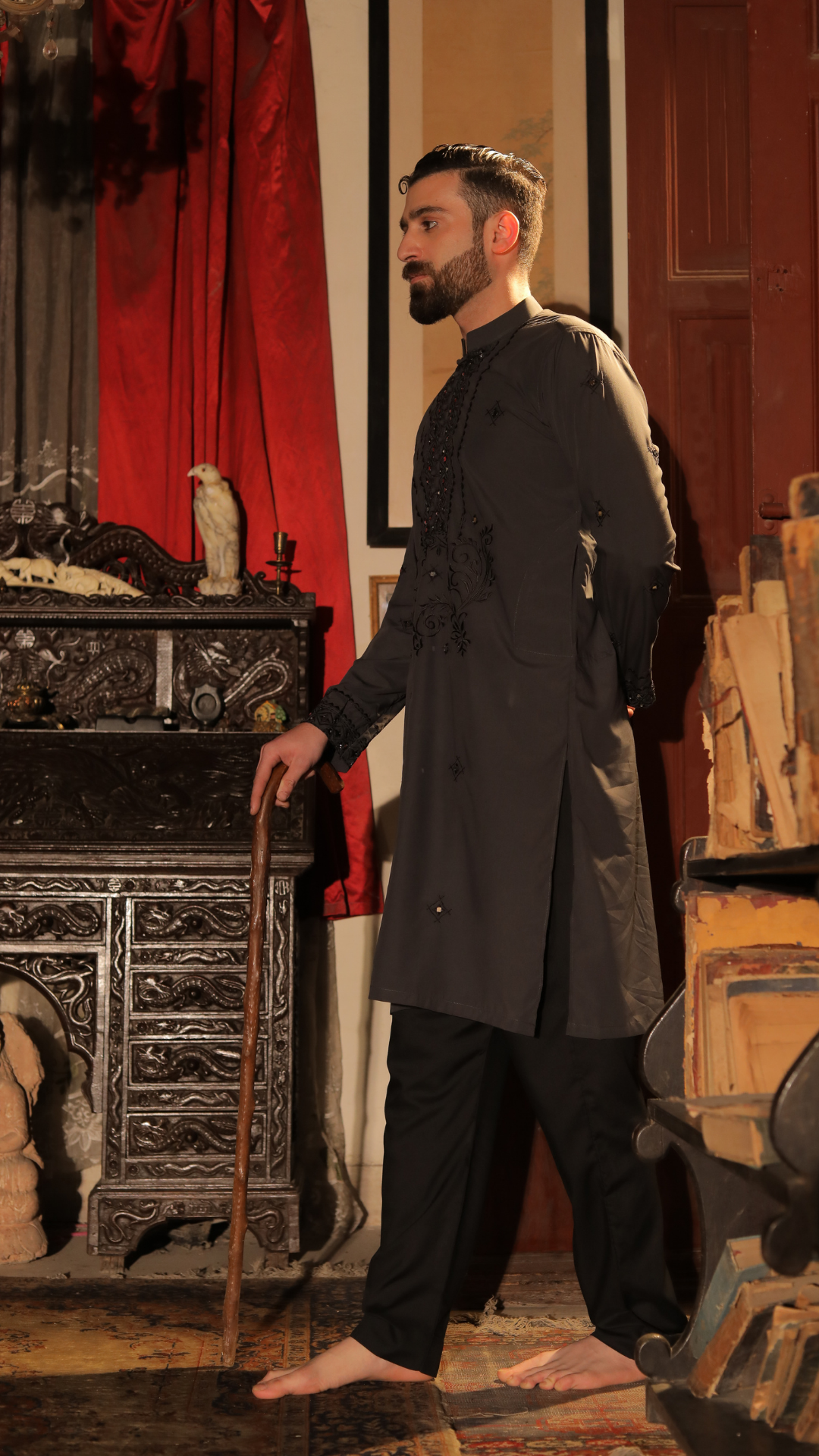 Charcoal Grey Mirror Work Silk-Blend Kurta Pajama (2-Piece) - Image 5