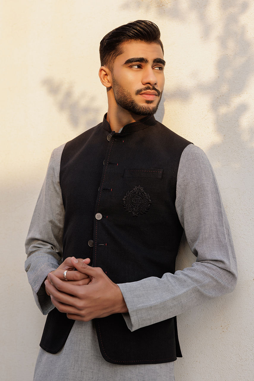 Light Grey Thread Work Chambray Kurta (2-Piece) - Image 5