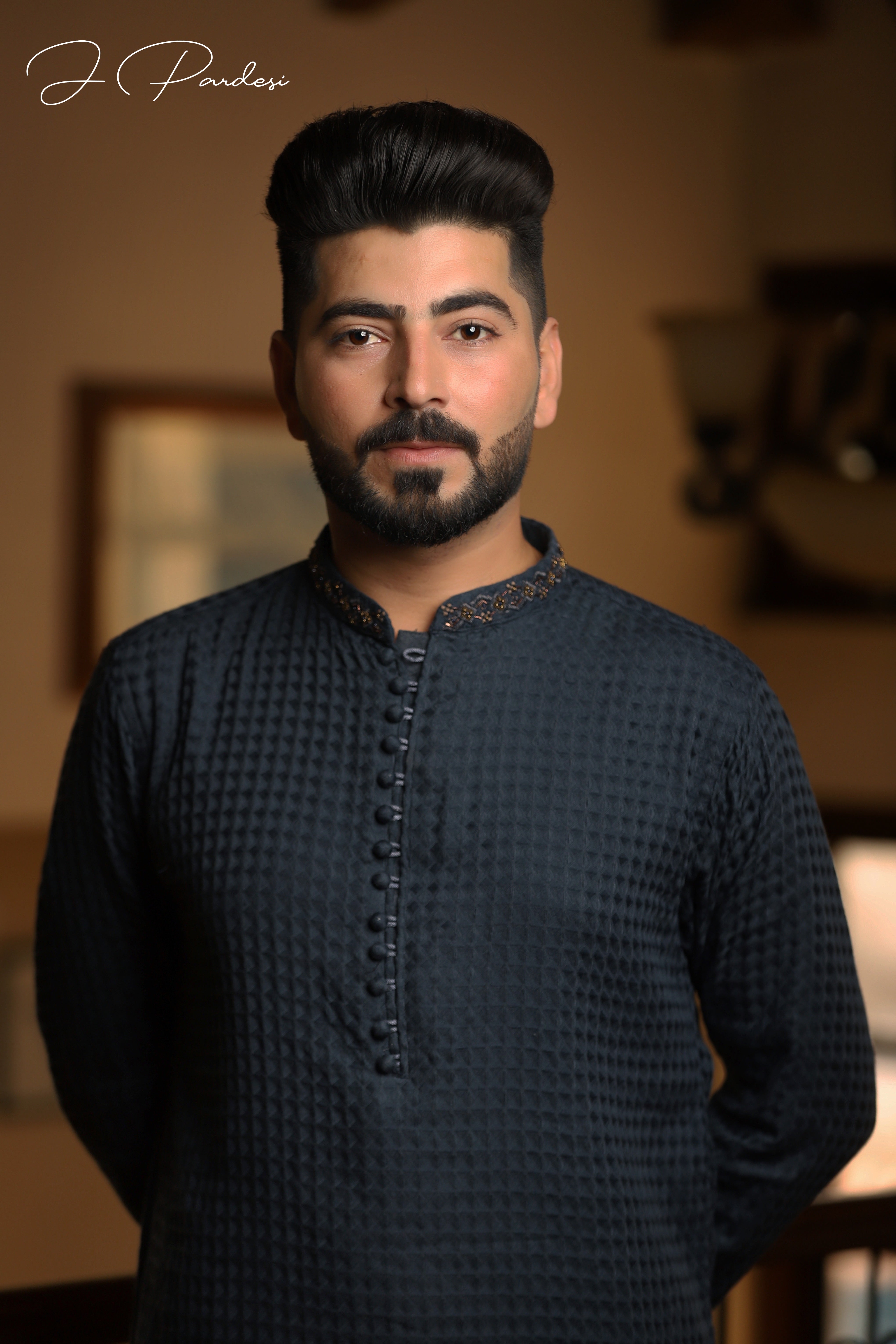 Charcoal Grey Embroidered Textured Kurta Pajama (2-Piece) - Image 2