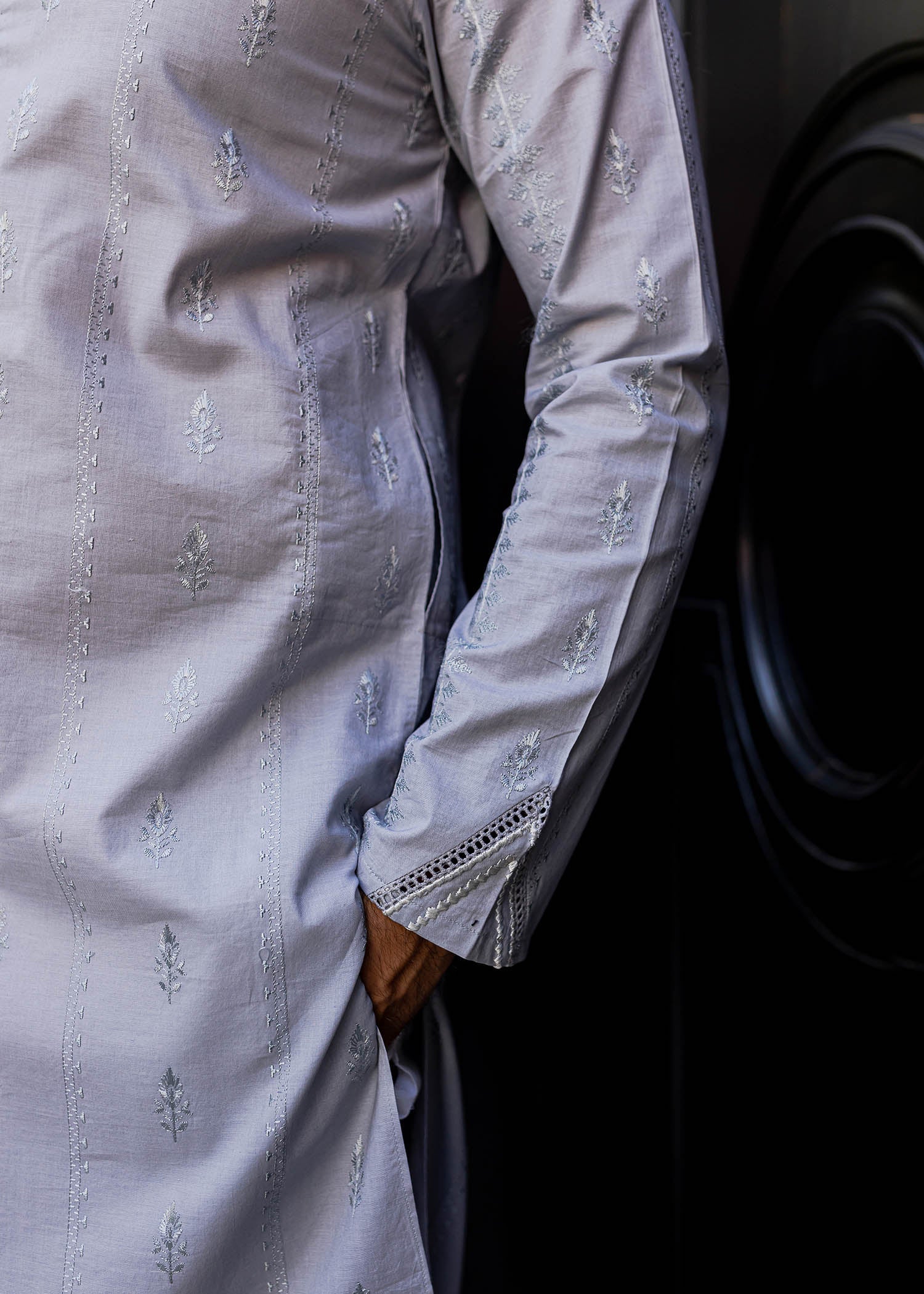 Grey Chikankari Cotton Slim Fit Kurta (2-Piece) - Image 2