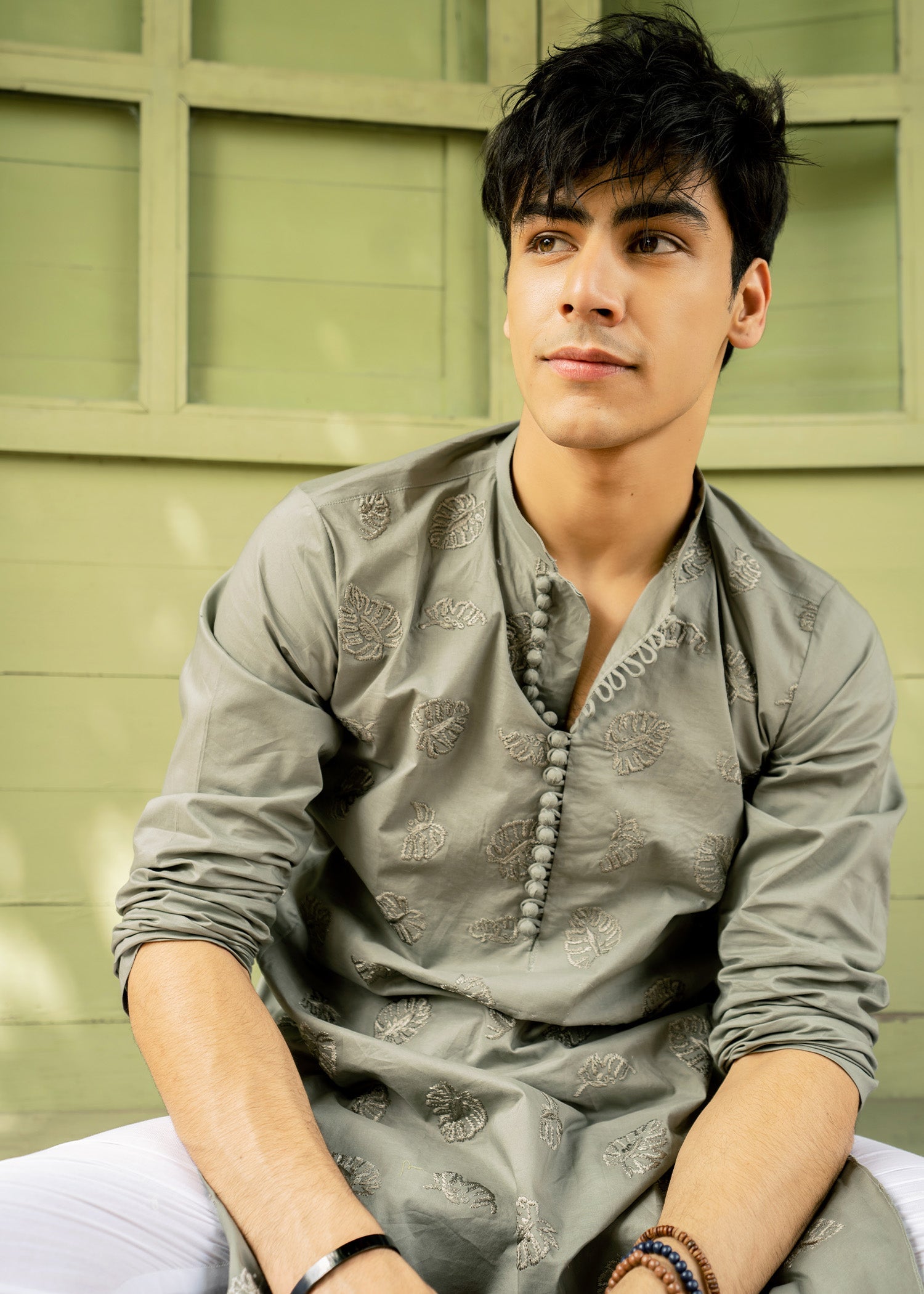 Grey Thread Embroidered Cotton Kurta Set (2-Piece) - Image 3