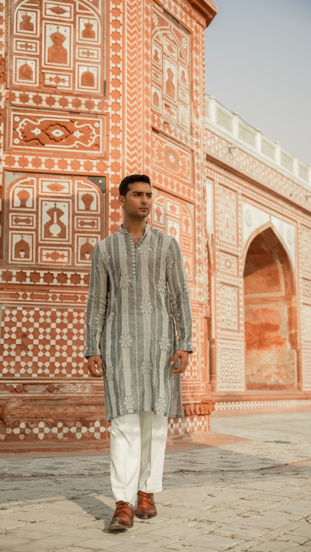 Grey Chikankari Embroidered Cotton Kurta Pajama (2-Piece) - Image 4