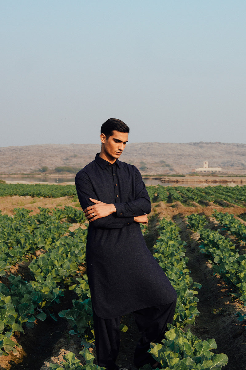 Dark Grey Pure Khaddar Shalwar Kameez (2-Piece) - Image 6