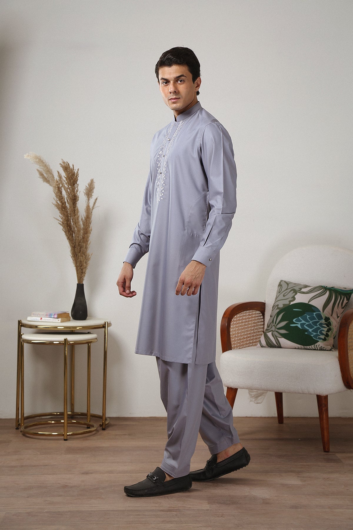 Grey Embroidered Toyobo Shalwar Kameez (2-Piece) - Image 4