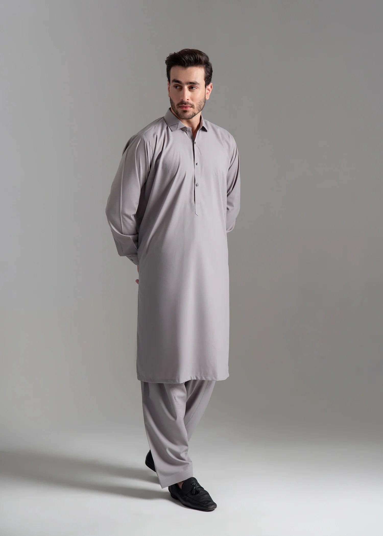 Light Grey Wash & Wear Shalwar Kameez (2-Piece) - Image 4