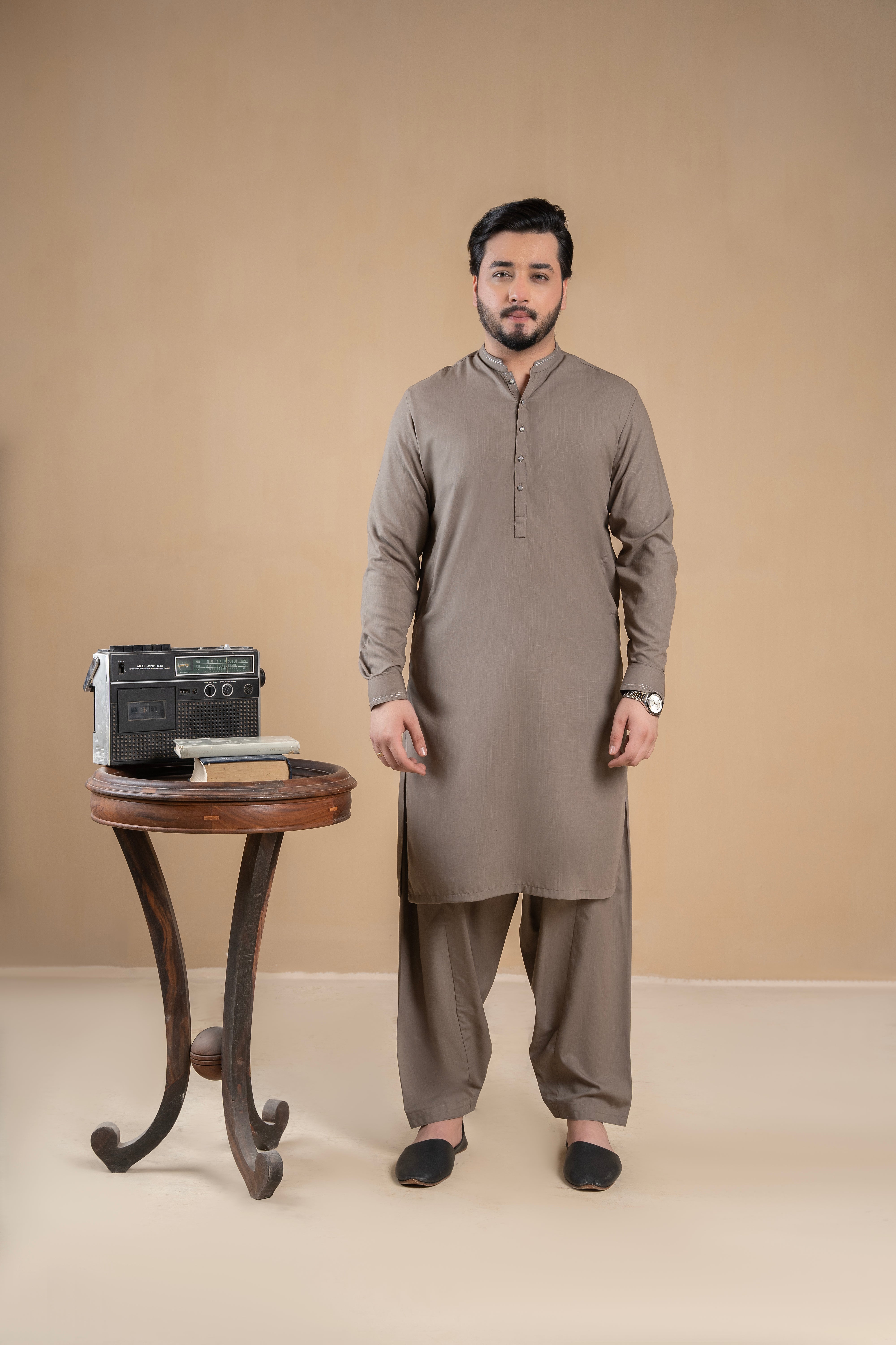 Grey Wash-and-Wear Shalwar Kameez (2-Piece) - Image 1