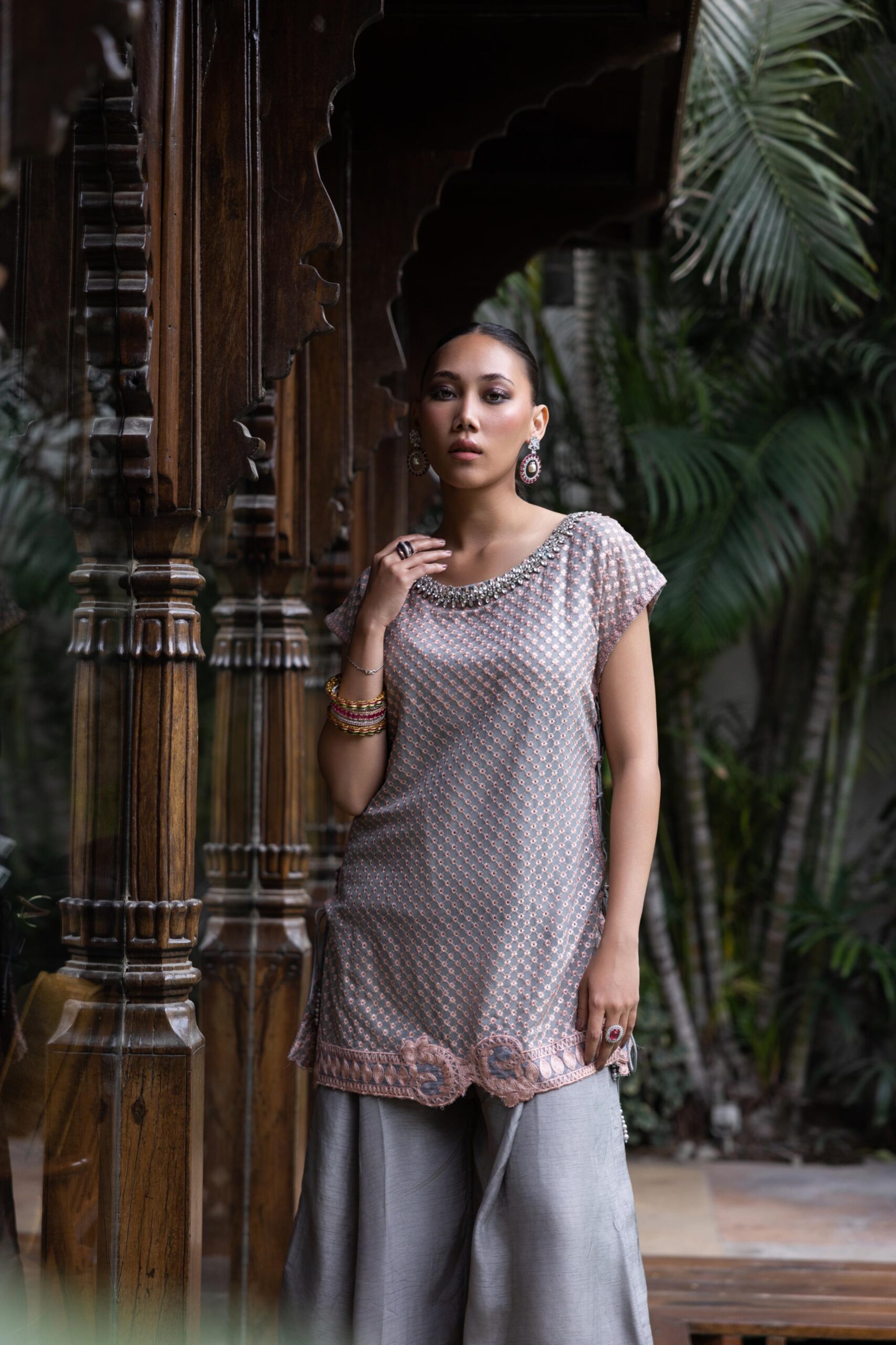 Pakistani Grey Dorri Embroidered Chiffon Kurta with Palazzo (2-Piece) - Image 4