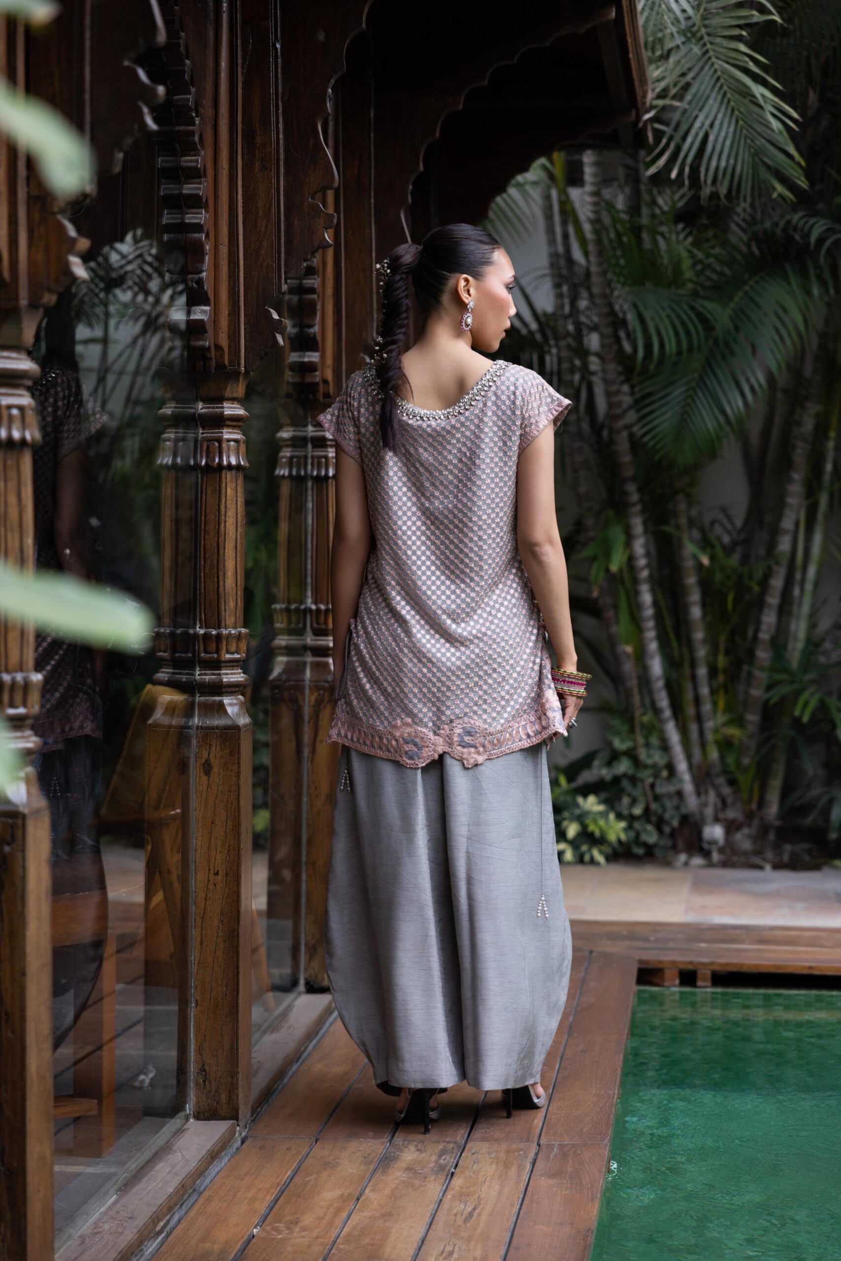 Pakistani Grey Dorri Embroidered Chiffon Kurta with Palazzo (2-Piece) - Image 5