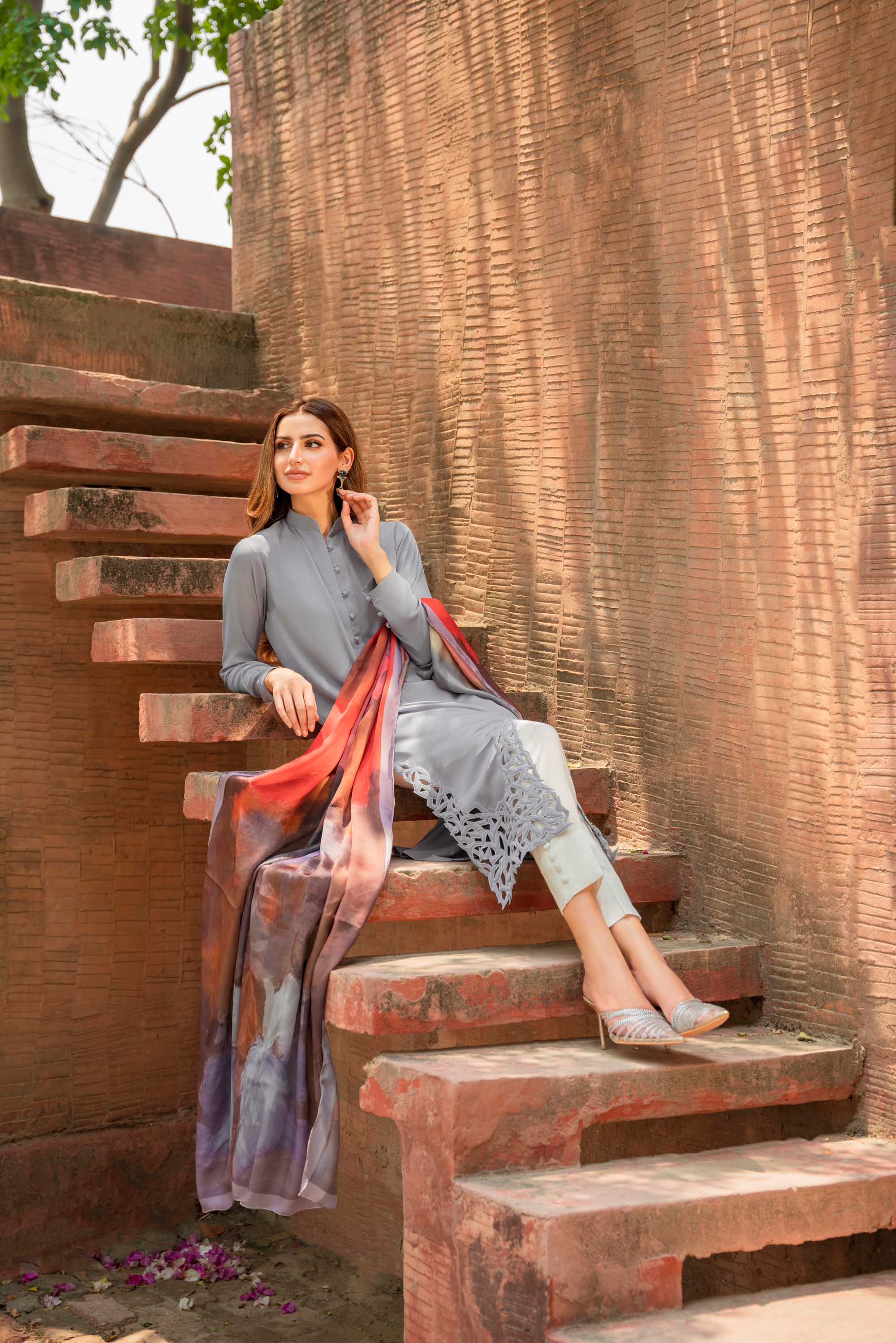 Pakistani Grey Cutwork Georgette Midi Tunic (1-Pc) - Image 7