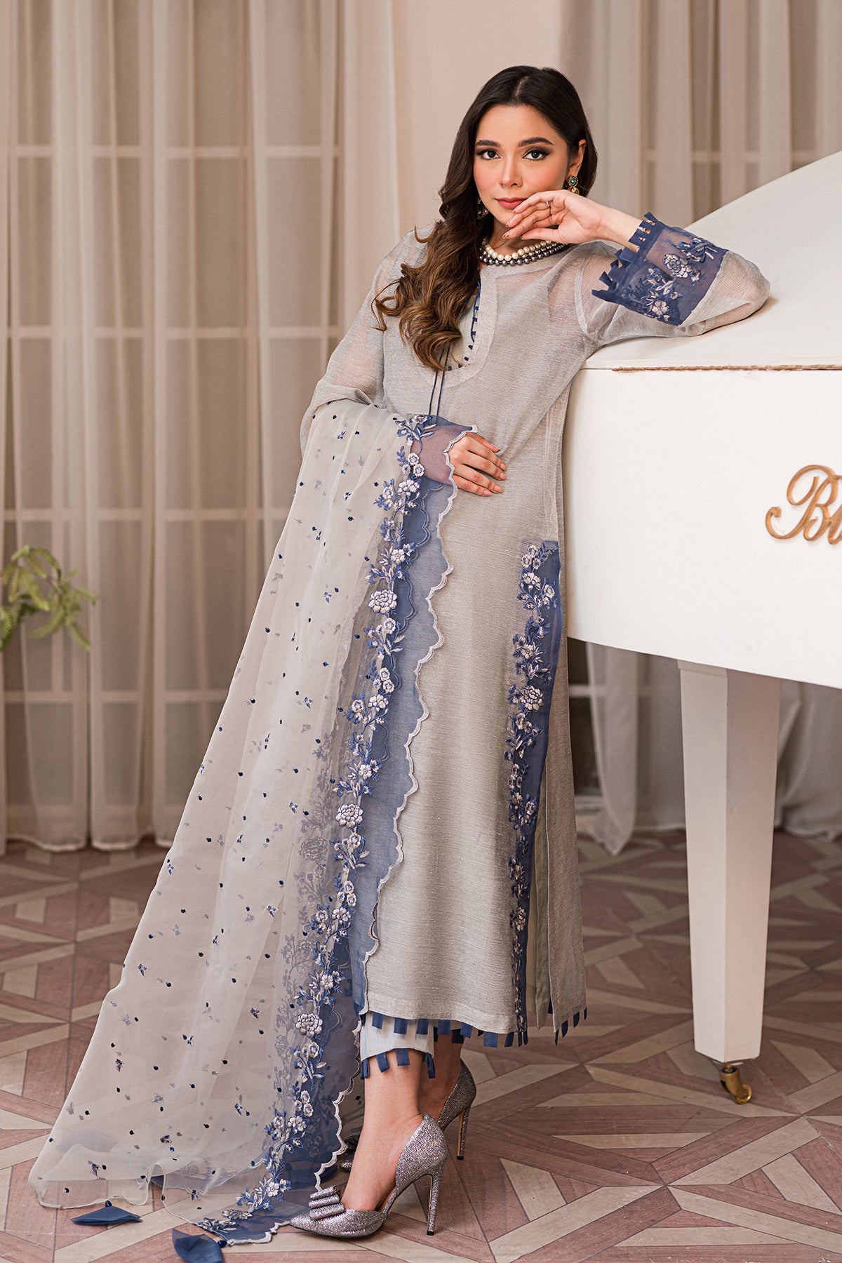 Slate Grey Floral Embroidered Khaadi Net Salwar Kameez (3-Piece) - Image 3