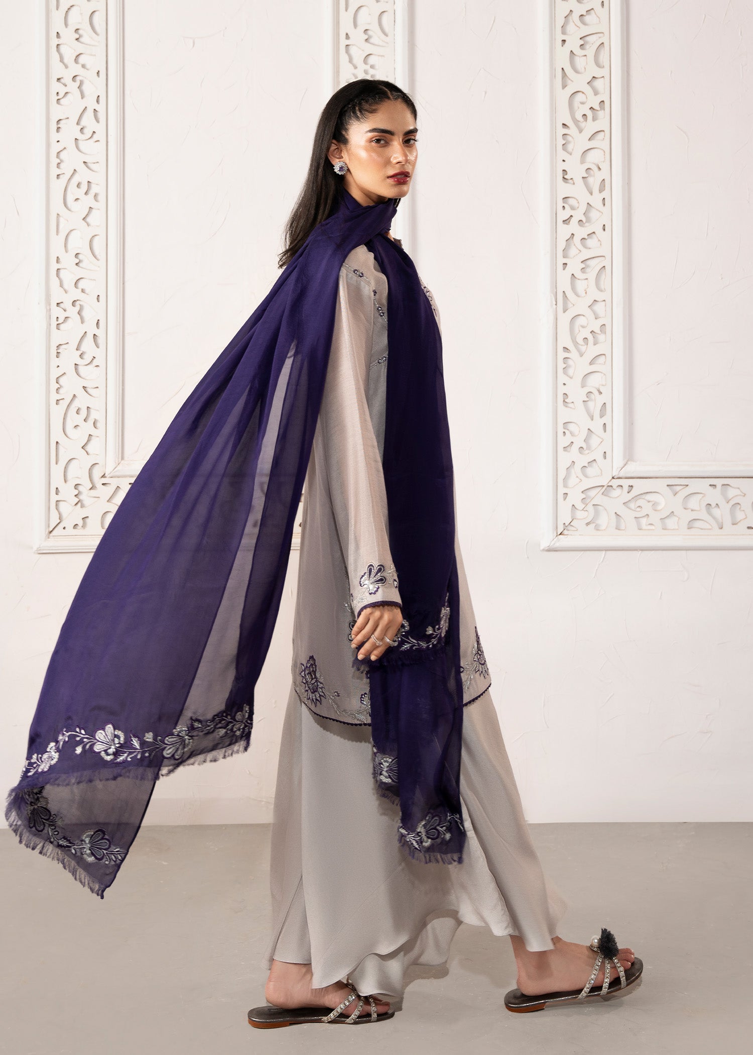 Pakistani Cool Grey Appliqued Embroidered Silk Salwar Kameez (3-Piece) - Image 6