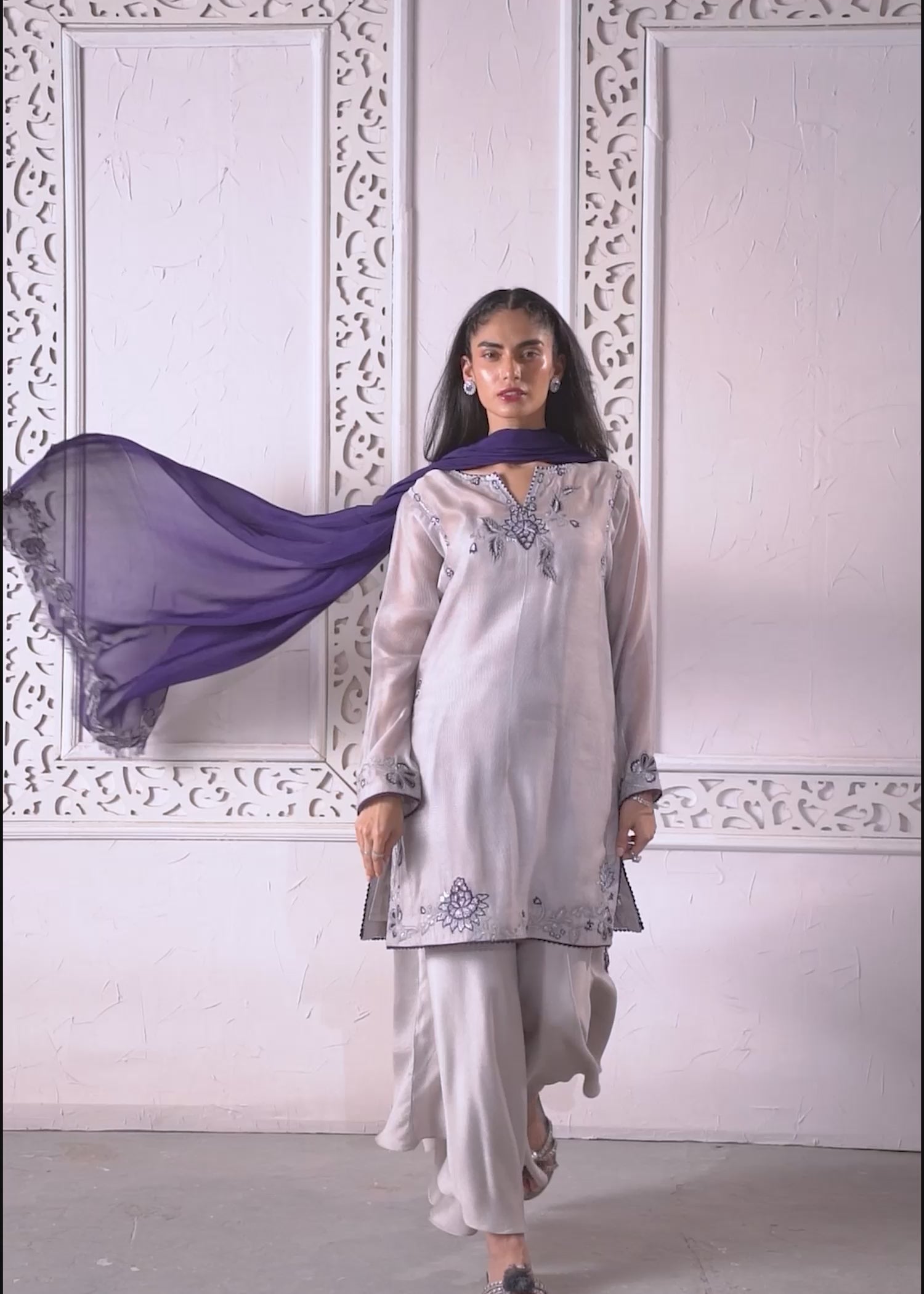 Pakistani Cool Grey Appliqued Embroidered Silk Salwar Kameez (3-Piece) - Image 9