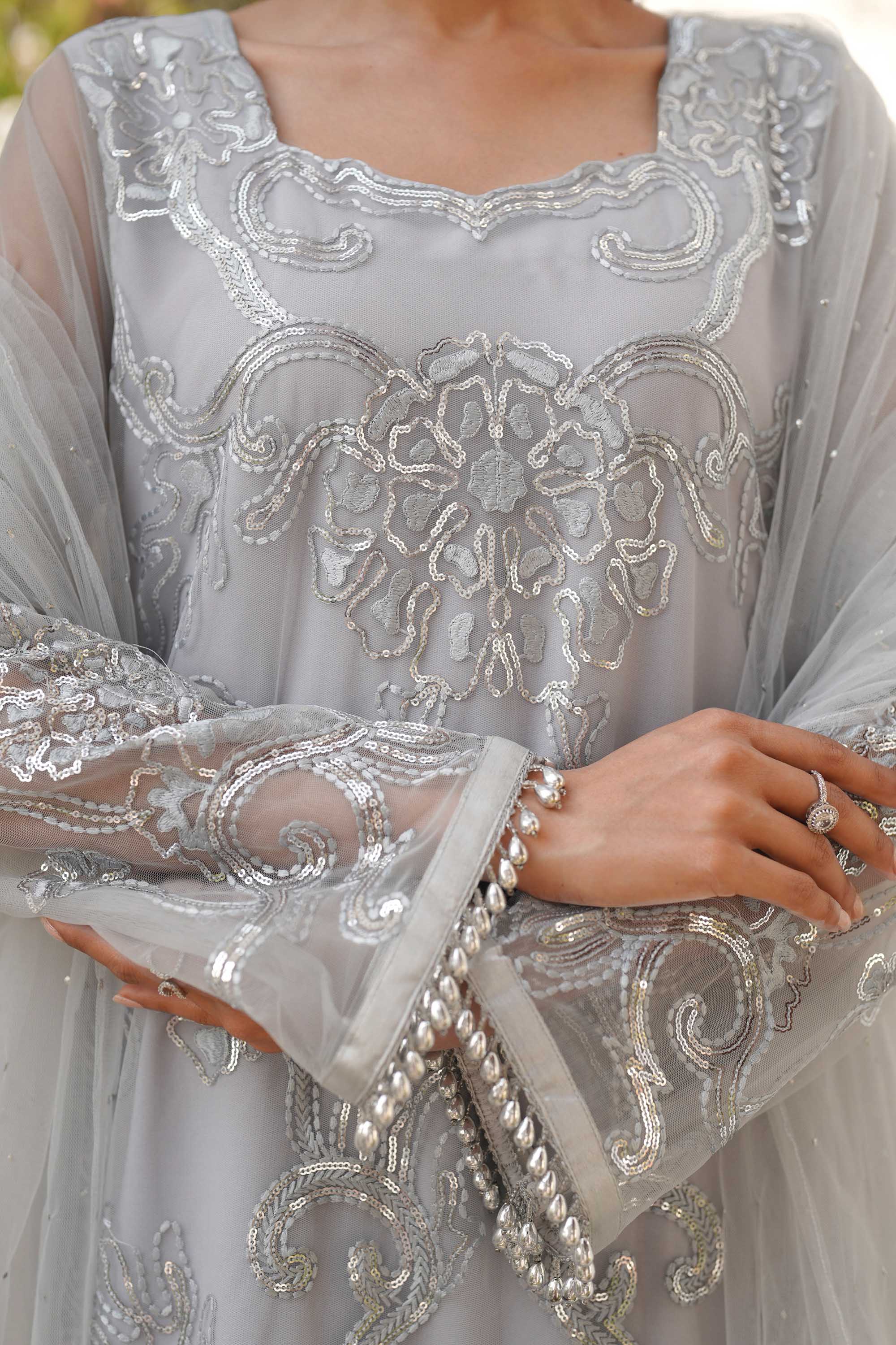 Pakistani Light Grey Sequinned Net Salwar Kameez (3-Piece) - Image 7