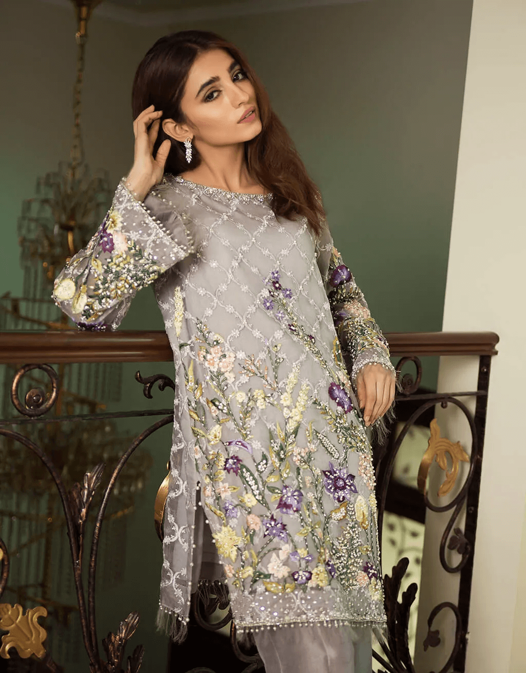 Pakistani Grey Hand-Embroidered Organza Salwar Kameez (3-Piece) - Image 2