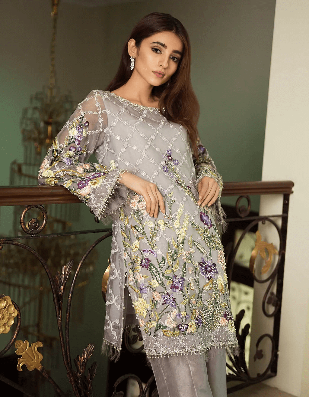 Pakistani Grey Hand-Embroidered Organza Salwar Kameez (3-Piece) - Image 3