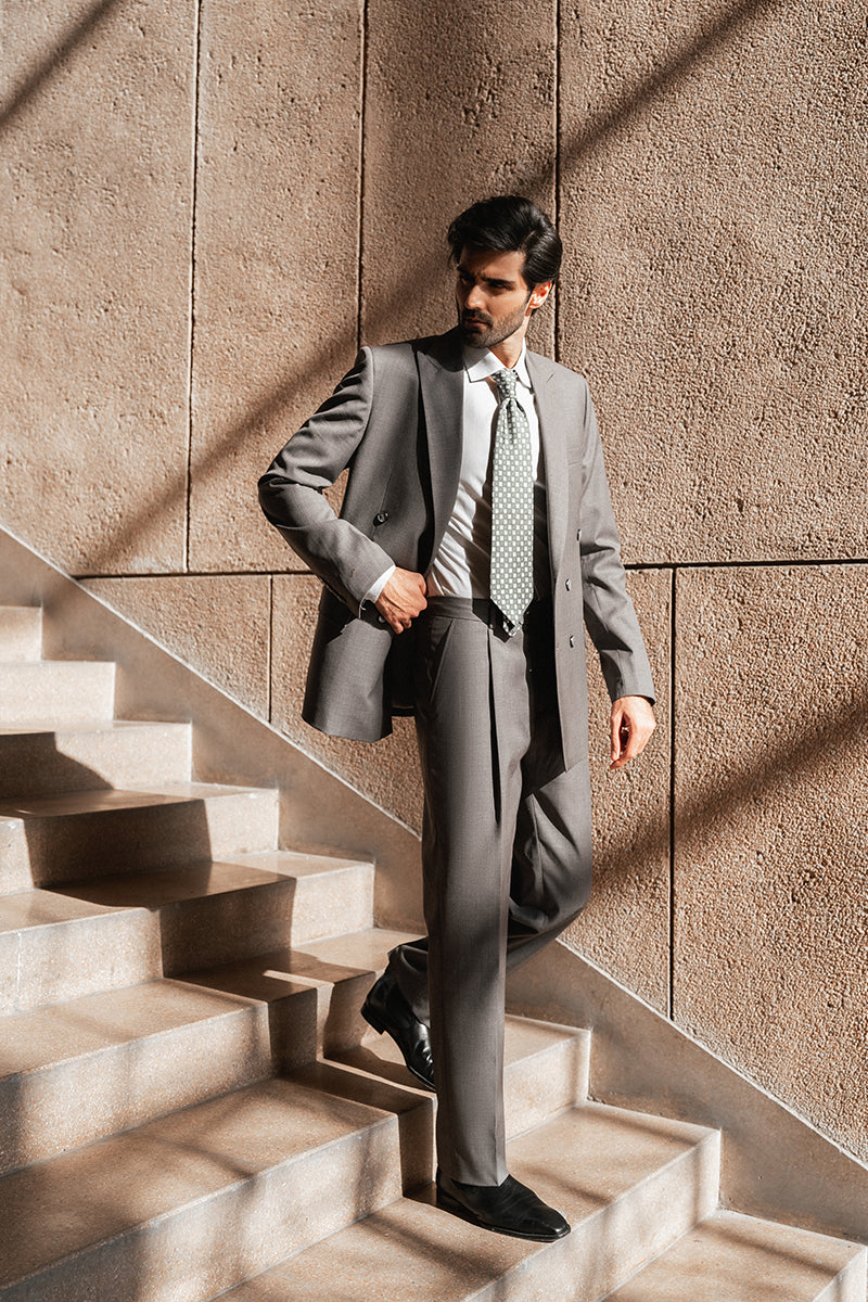 Grey Textured Tropical Fabric Double Breasted Suit (2-Piece) - Image 2