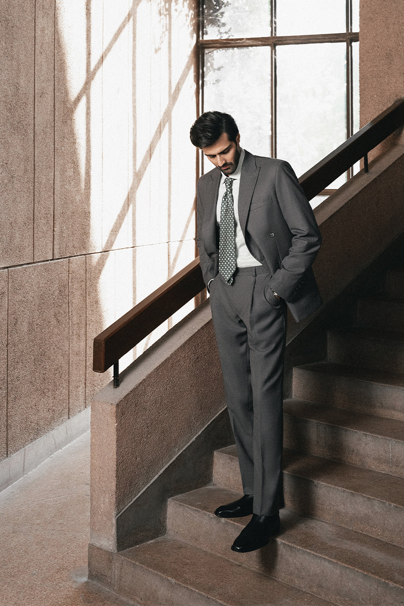 Grey Textured Tropical Fabric Double Breasted Suit (2-Piece) - Image 4