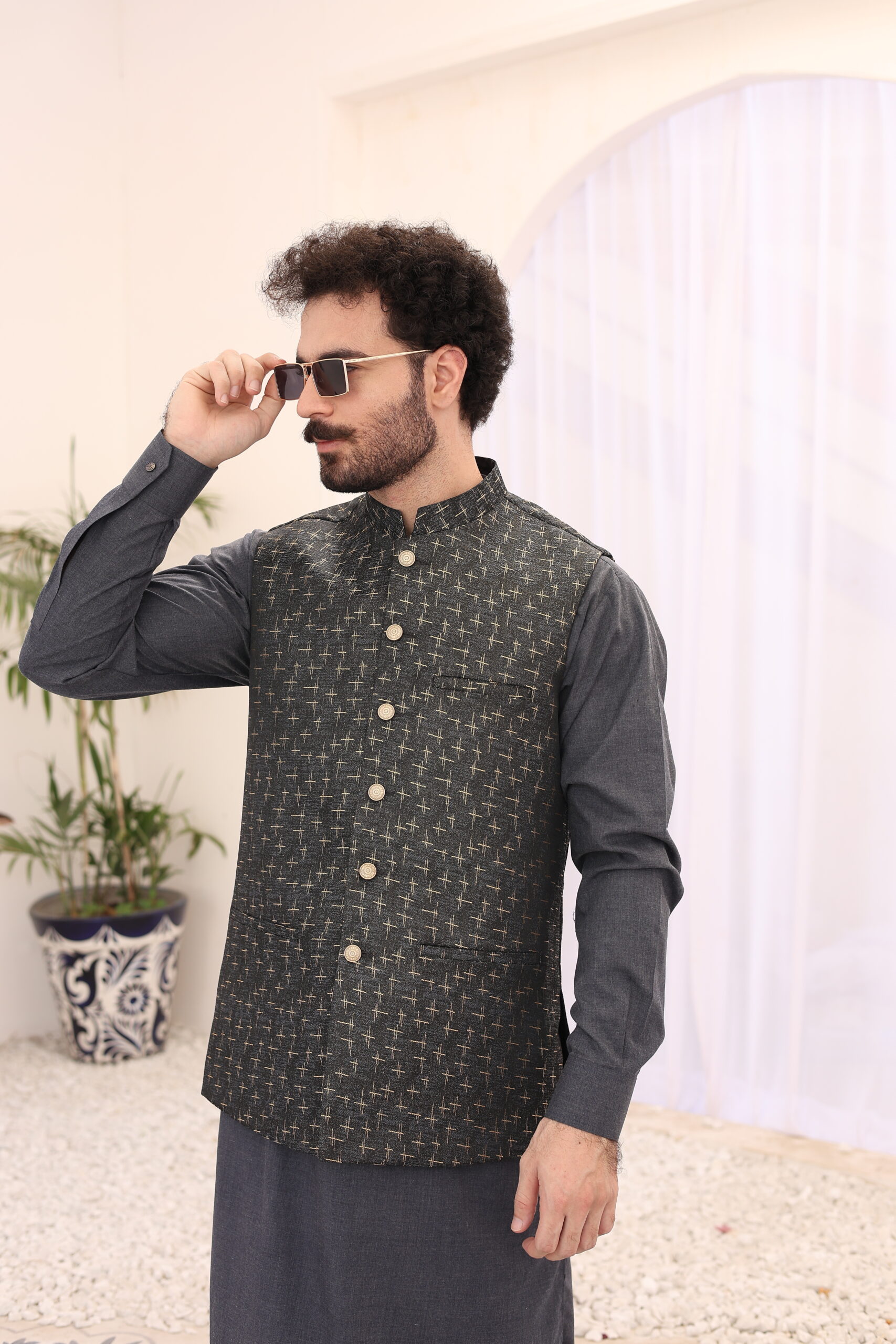 Grey Cross-Stitch Atlas Waistcoat Kurta (3-Piece) - Image 2